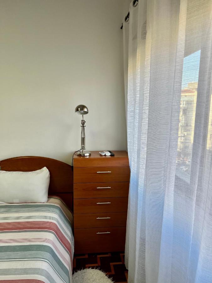 Alvidy Lägenhet Queluz Exteriör bild